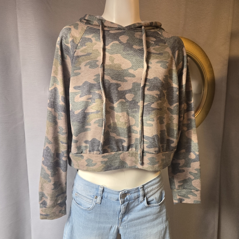 Camo Print Cropped Hoodie - Size M